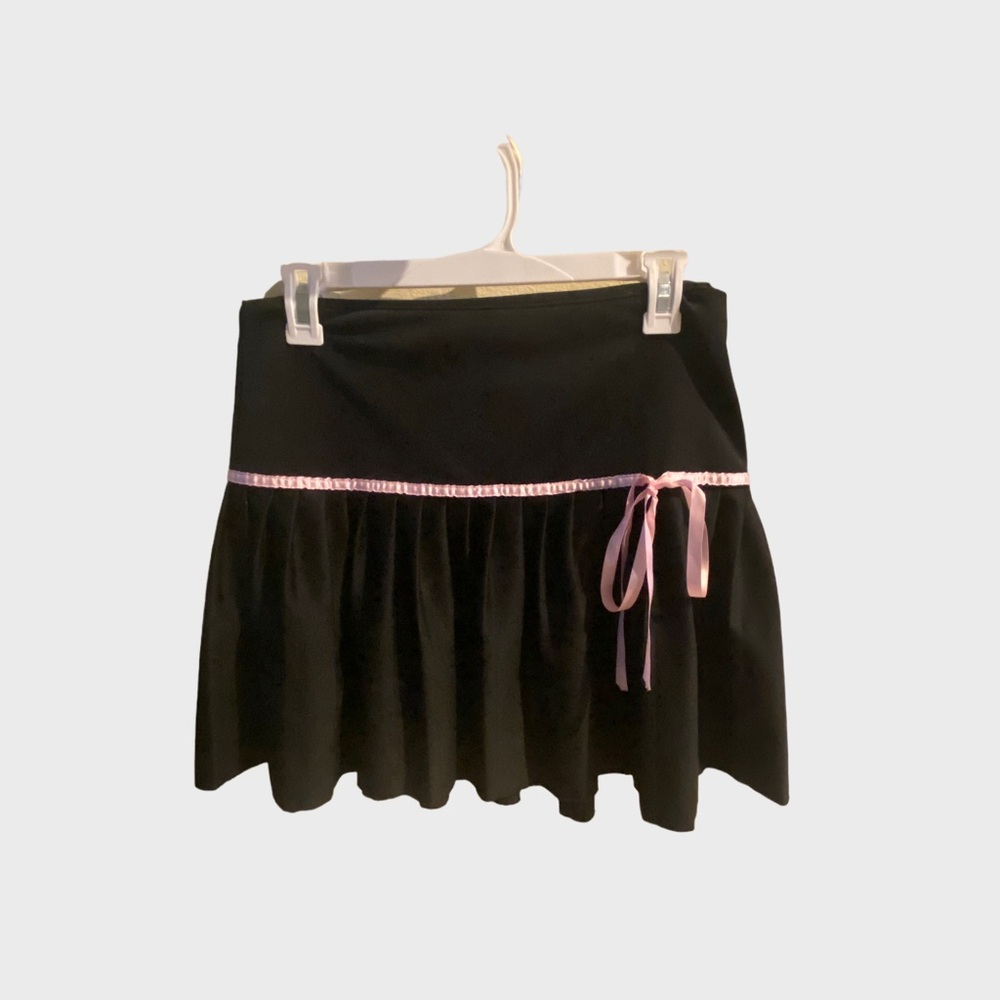 Girl Code Black Mini Skirt with Pink Ribbon Bow Detail XS